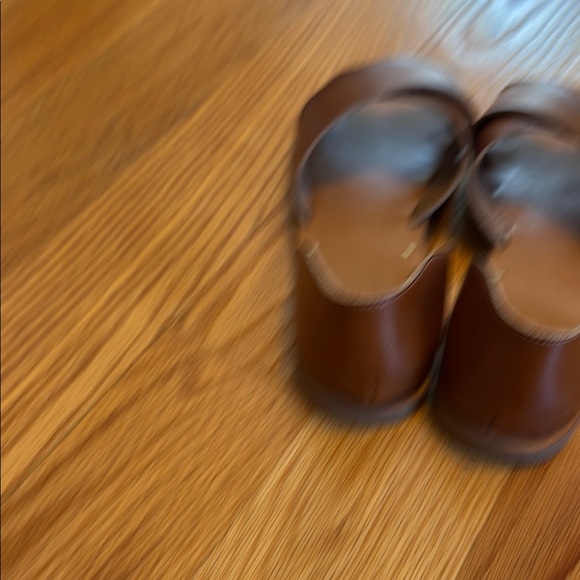 WOMENS size 7 Universal Thread Brown Sandals with Leather Straps - Picture 3 of 4